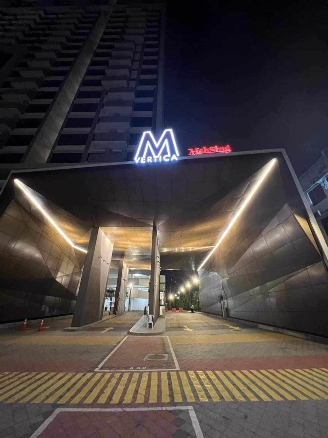 Pangsapuri 3 8 Pax M-vertica Nearby Velocity Mrt Maluri *